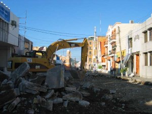El centro de Tepic vuelto un caos debido a la remodelación de la Av. México. Foto: Revista Opción