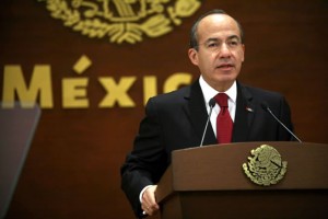 El Presidente Felipe Calderón hizo llegar al congreso varias reformas esperando ser aprobadas.