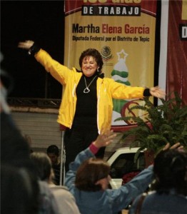 La Diputada Martha Elena García dio un informe de sus primeros 100 dias en el cargo.