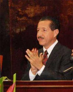 Ney González