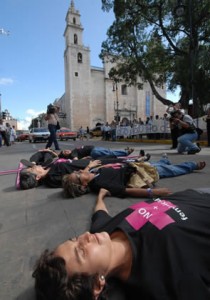 Distintas manifestaciones se han celabrado en todo el mundo para conmemorar el Día Internacional de la Eliminación de la Violencia contra la Mujer