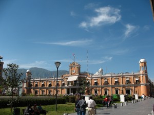 Abundantes y suculentos aguinaldos para funcionarios del Gobierno del Estado. Foto: Christian Bernal