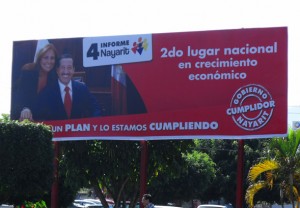 Por todos lados se pueden ver anuncios del Gobernador Ney González
