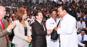 El Gobernador Ney González en evento masivo dio a conocer el programa "Vamos por la Vida".